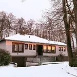 Hanosan Familienhaus 4 125 M2 公寓