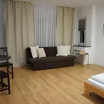 Hanosan Familienhaus 4 125 M2 公寓 加尔布森