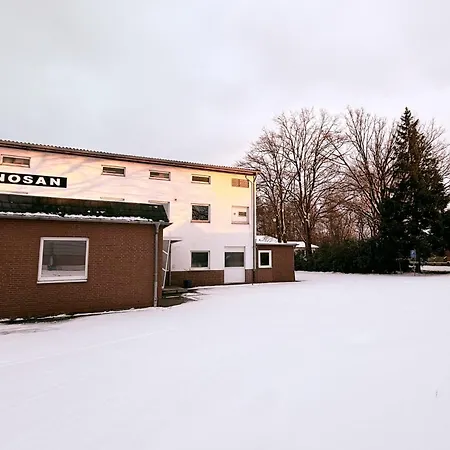 アパート Hanosan Familienhaus 4 125 M2 ガルプセン