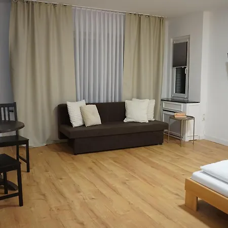 Hanosan Familienhaus 4 125 M2 アパート ガルプセン