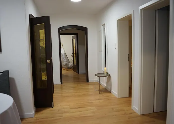 Daire Hanosan Familienhaus 4 125 M2